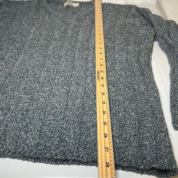 L.L. Bean cable knit men’s V neck sweater blue/grey wool blend size Large - Picture 10 of 10